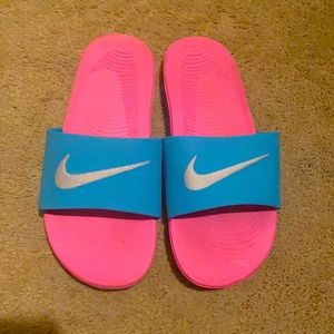 Super cute and comfy Nike slides
